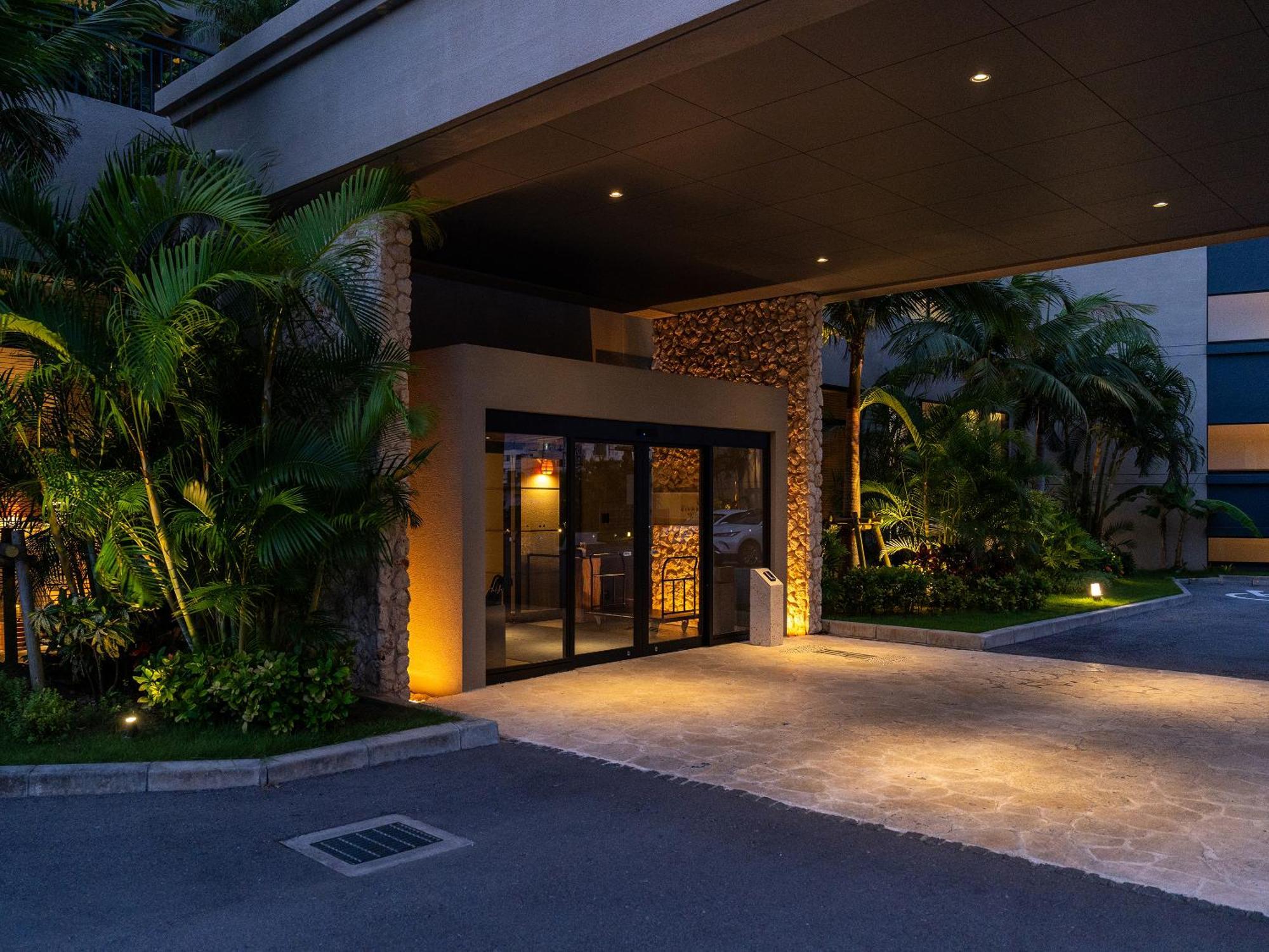 Glamday Style Okinawa Yomitan Hotel & Resort Экстерьер фото